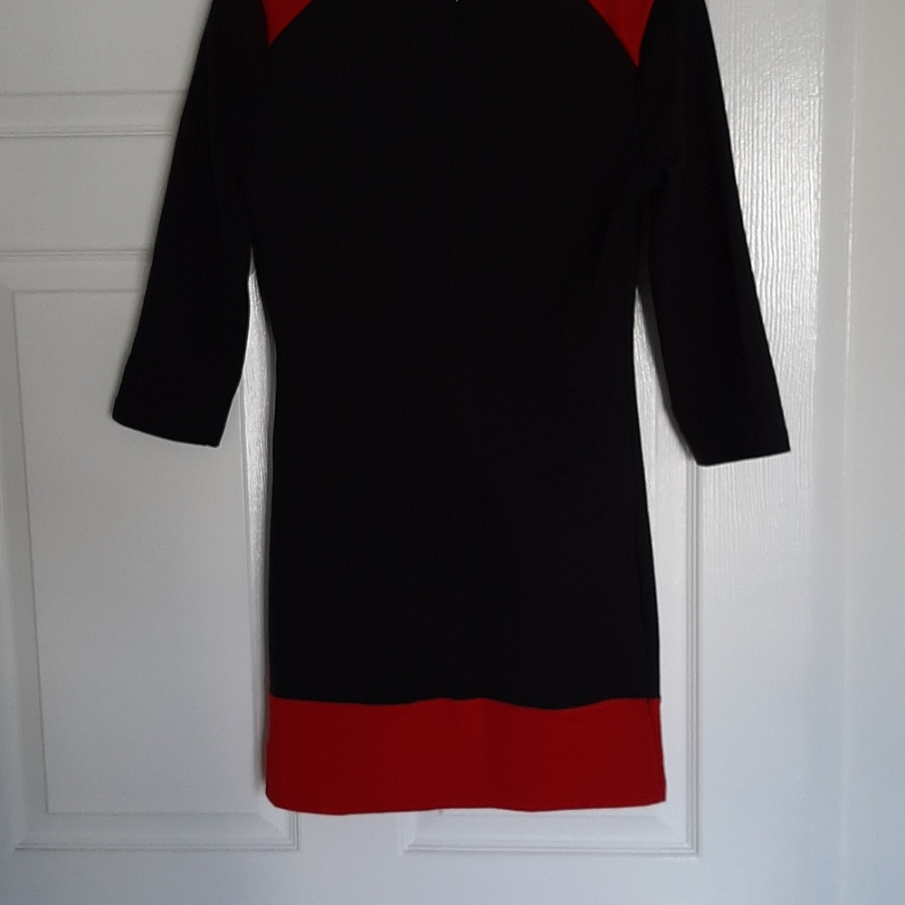 Dress - Picture 2 of 2